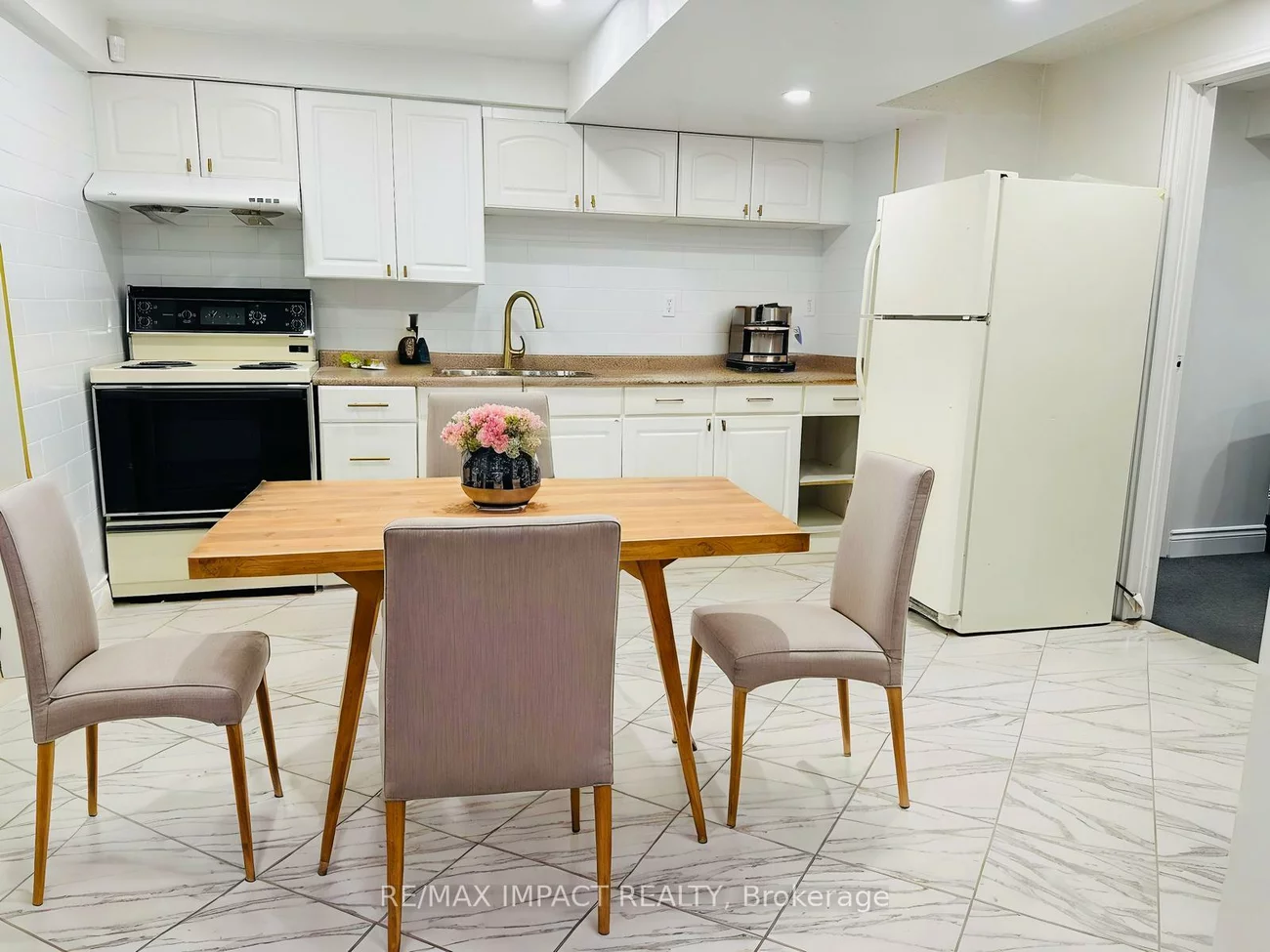 25, Caldbeck, Milliken Mills East, Markham