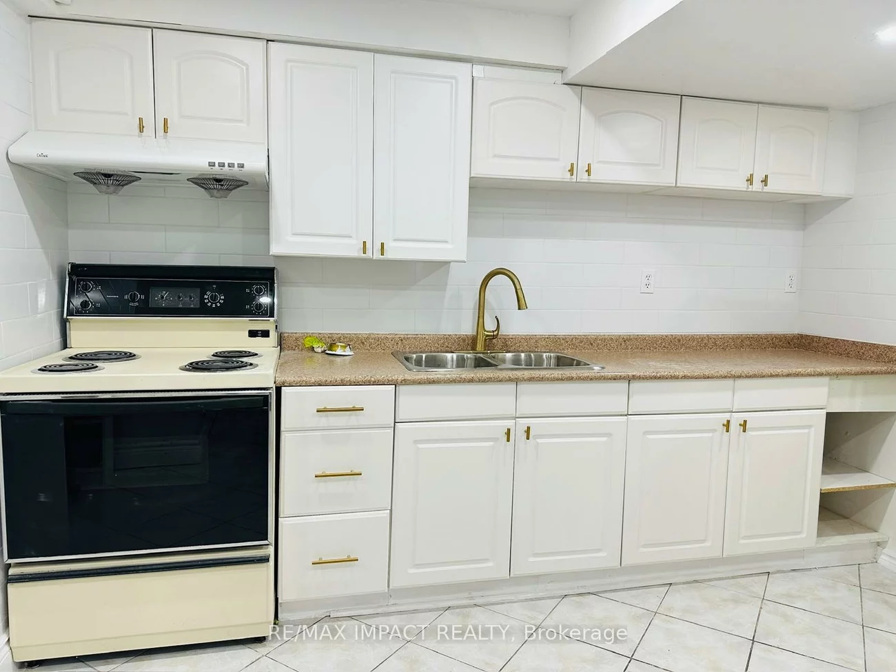 25, Caldbeck, Milliken Mills East, Markham