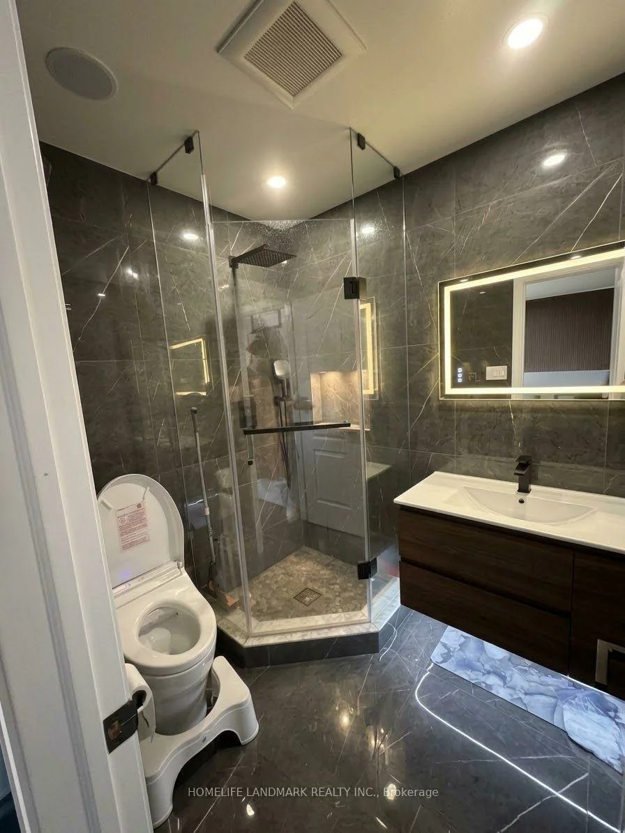 11, Ravenhill, Milliken Mills East, Markham