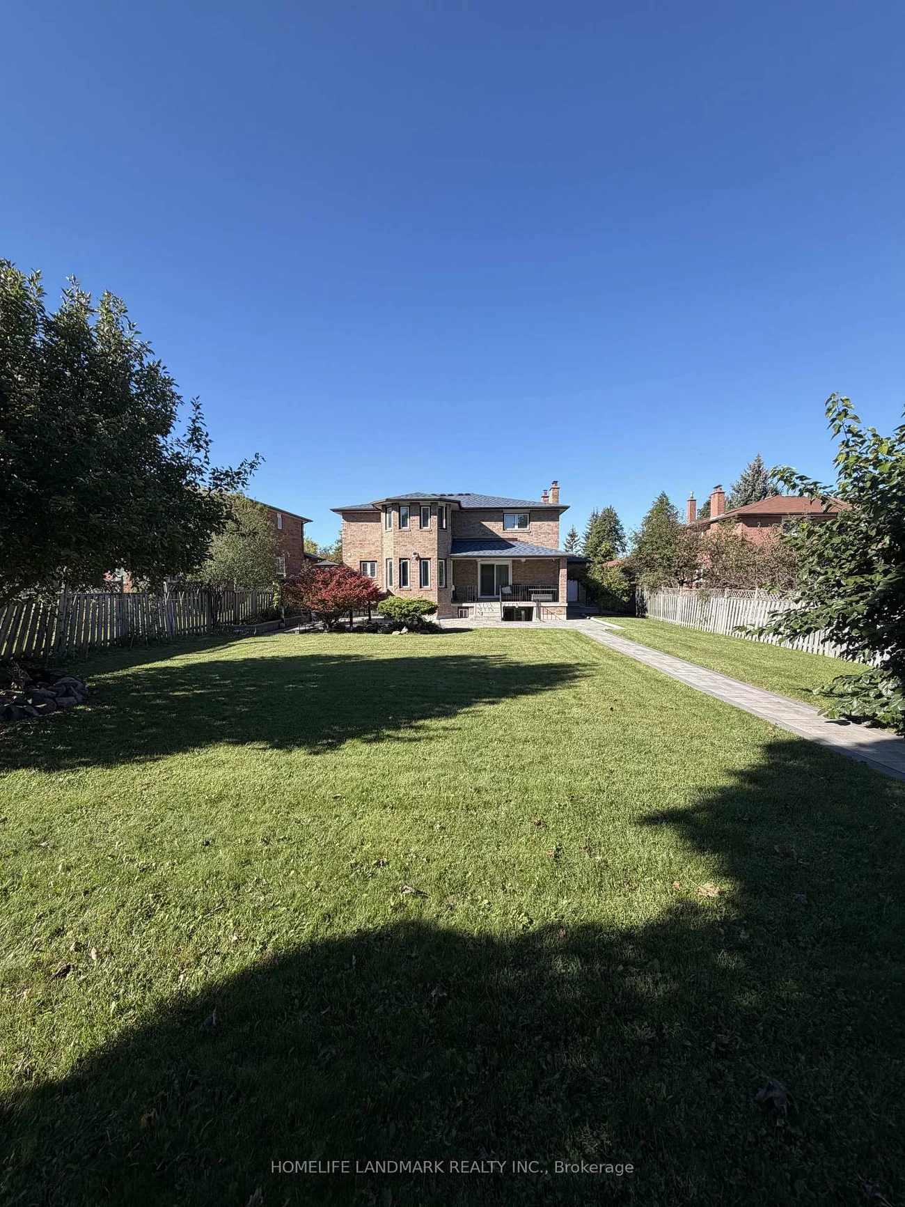 11, Ravenhill, Milliken Mills East, Markham