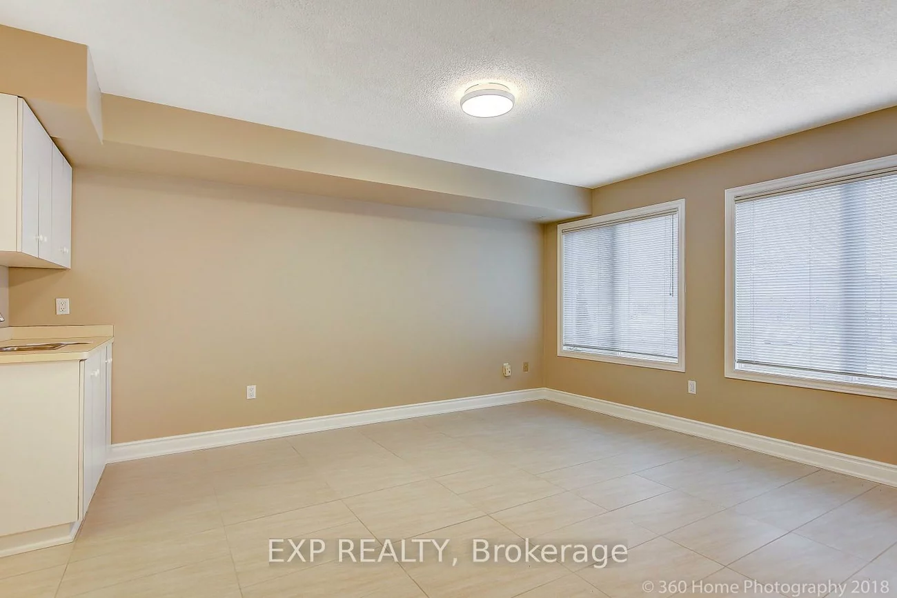 136, Galleria Pkwy, Commerce Valley, Markham