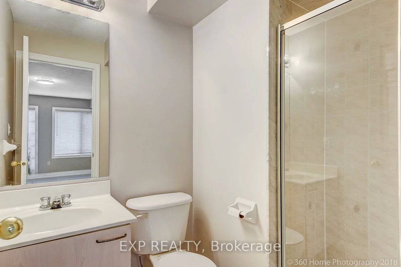 136, Galleria Pkwy, Commerce Valley, Markham