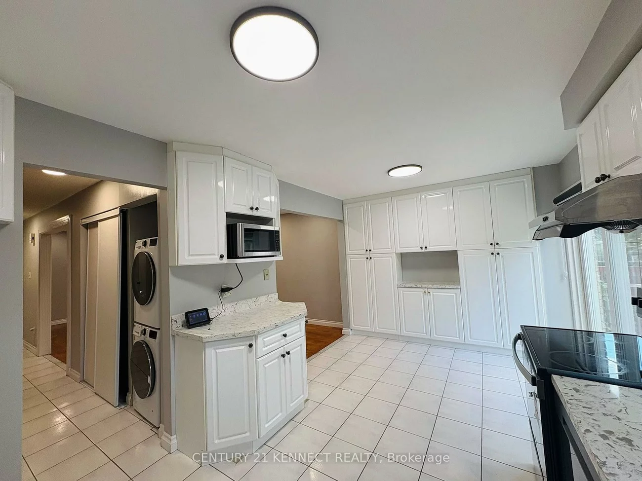 68, Larksmere, Milliken Mills West, Markham