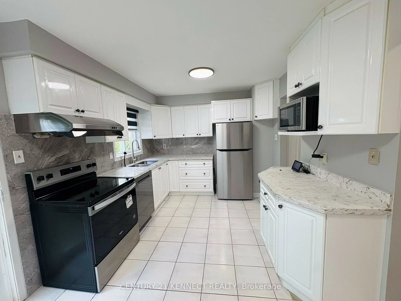 68, Larksmere, Milliken Mills West, Markham