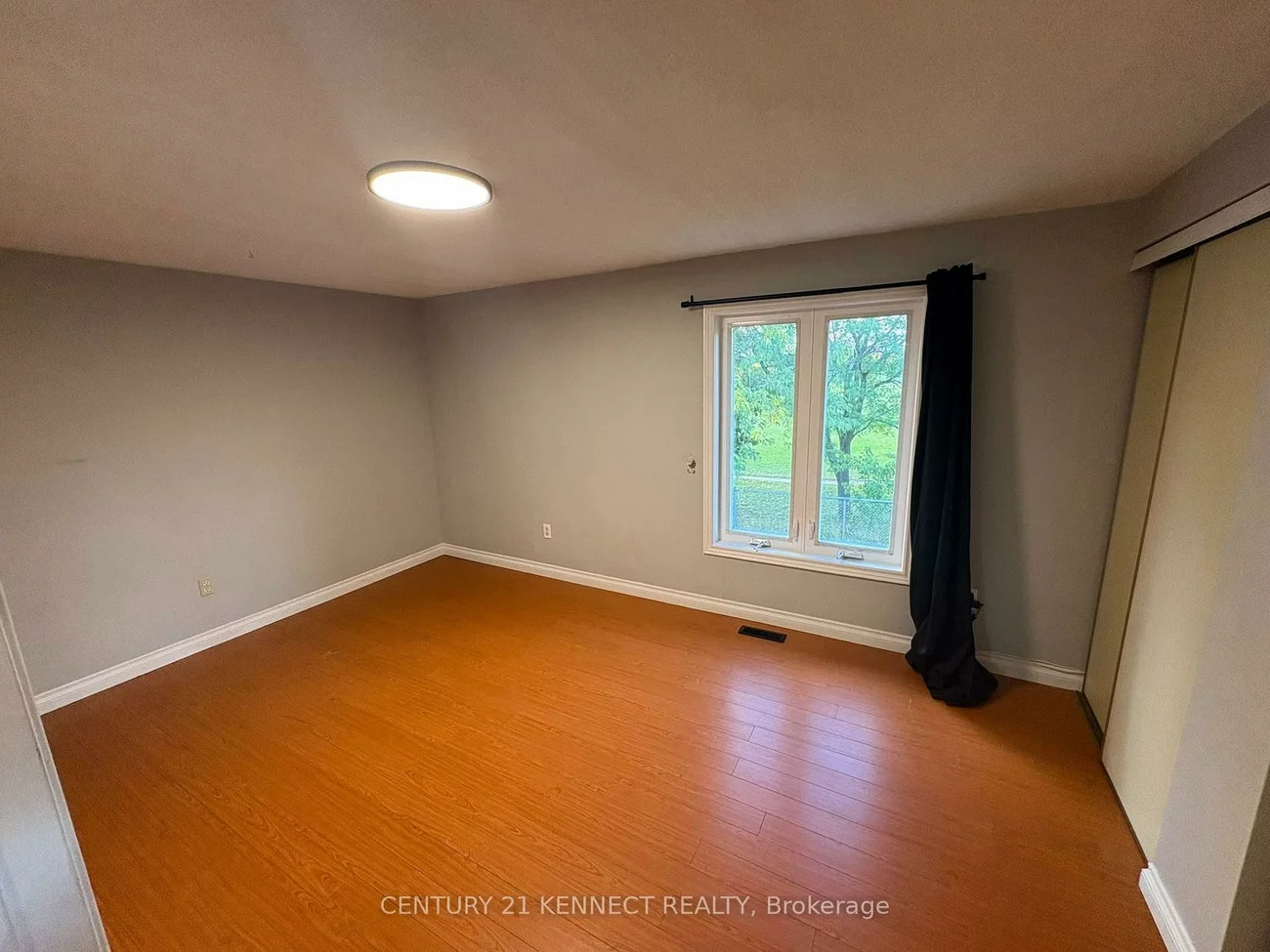 68, Larksmere, Milliken Mills West, Markham