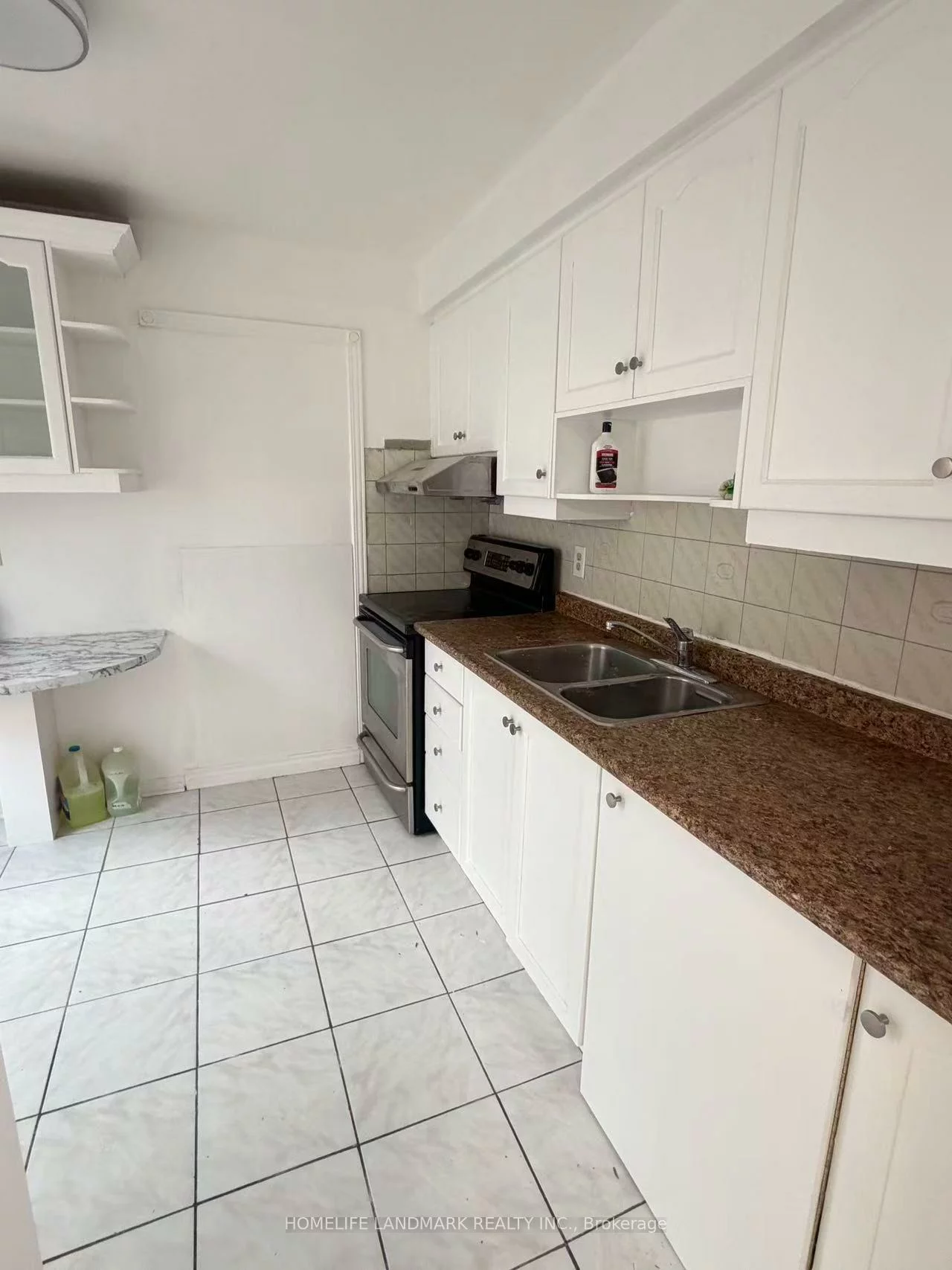 8, Fullerton, Milliken Mills West, Markham
