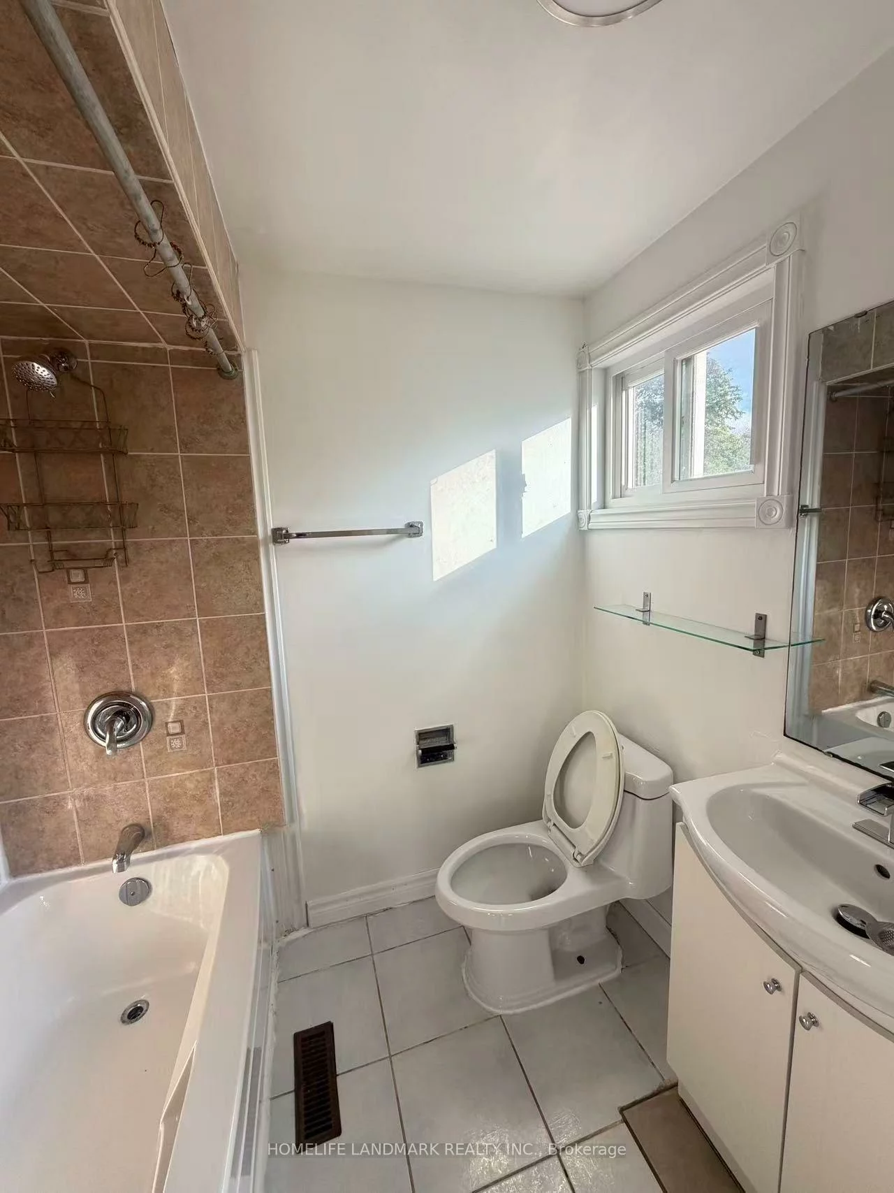 8, Fullerton, Milliken Mills West, Markham