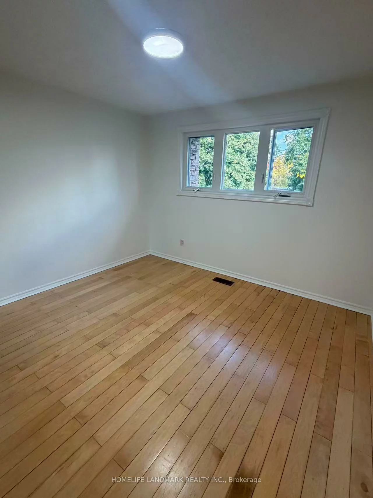 8, Fullerton, Milliken Mills West, Markham