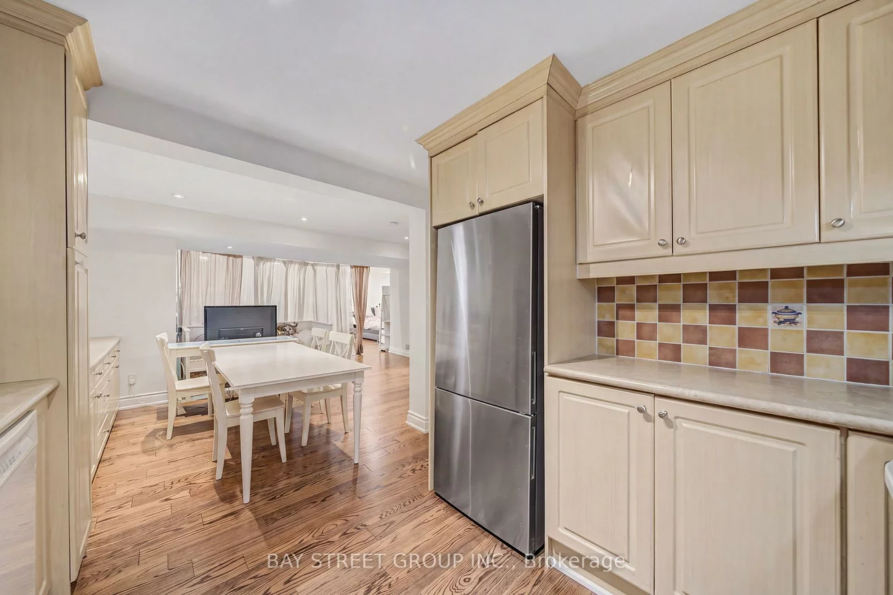 32, Alanadale, Bullock, Markham