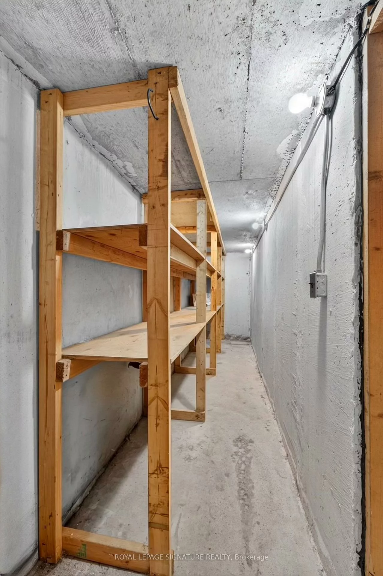 1, Banquo, Royal Orchard, Markham
