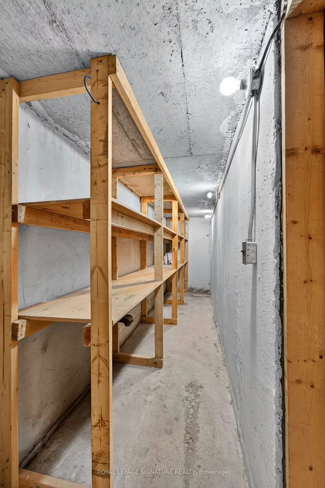 1, Banquo, Royal Orchard, Markham