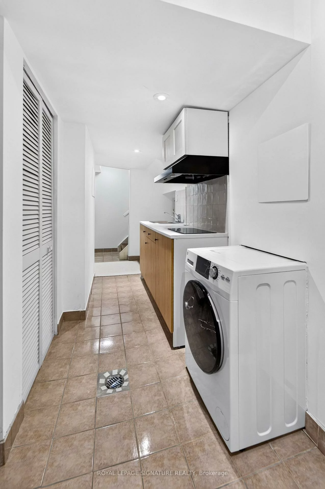 1, Banquo, Royal Orchard, Markham