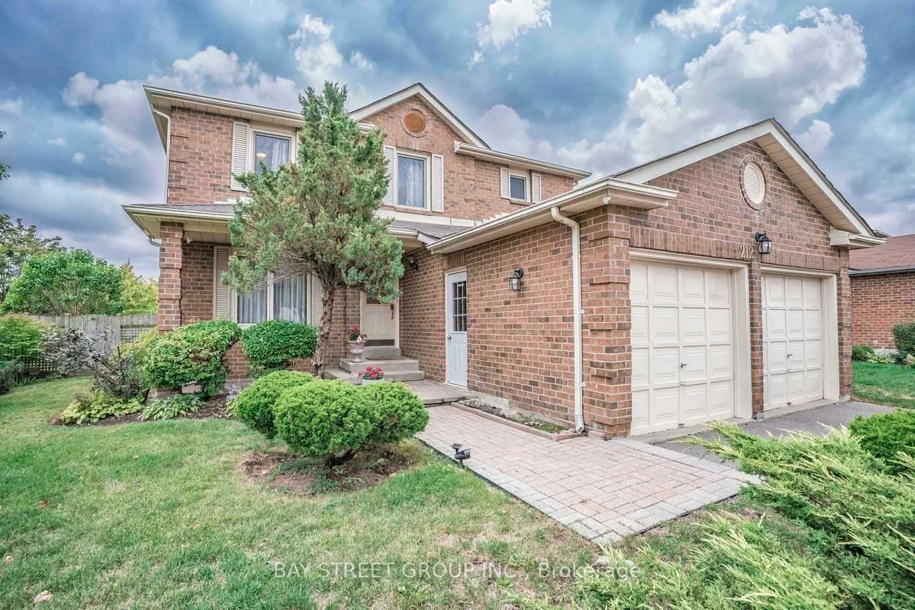 212, Hollingham, Unionville, Markham