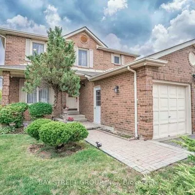 212, Hollingham, Unionville, Markham
