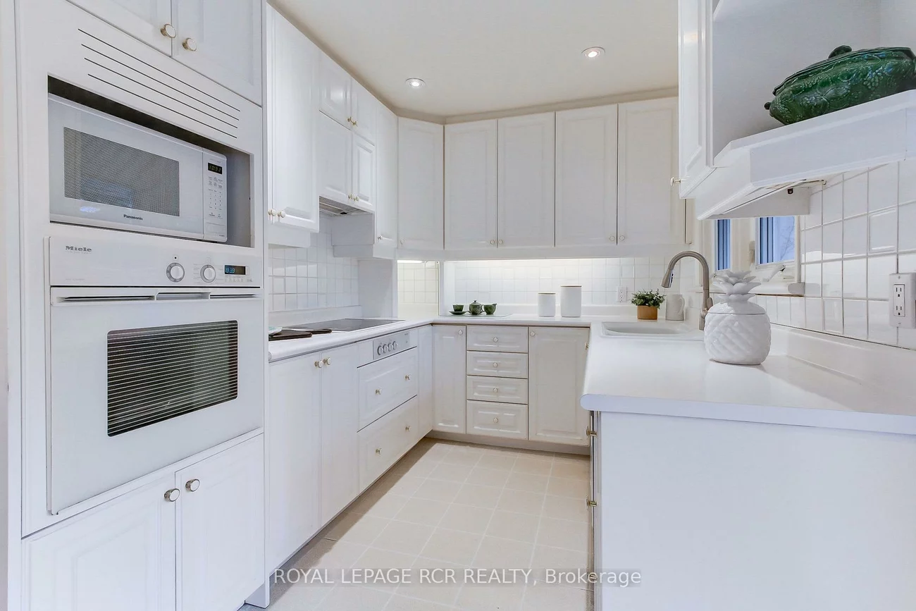 4, Thornlea, Thornhill, Markham