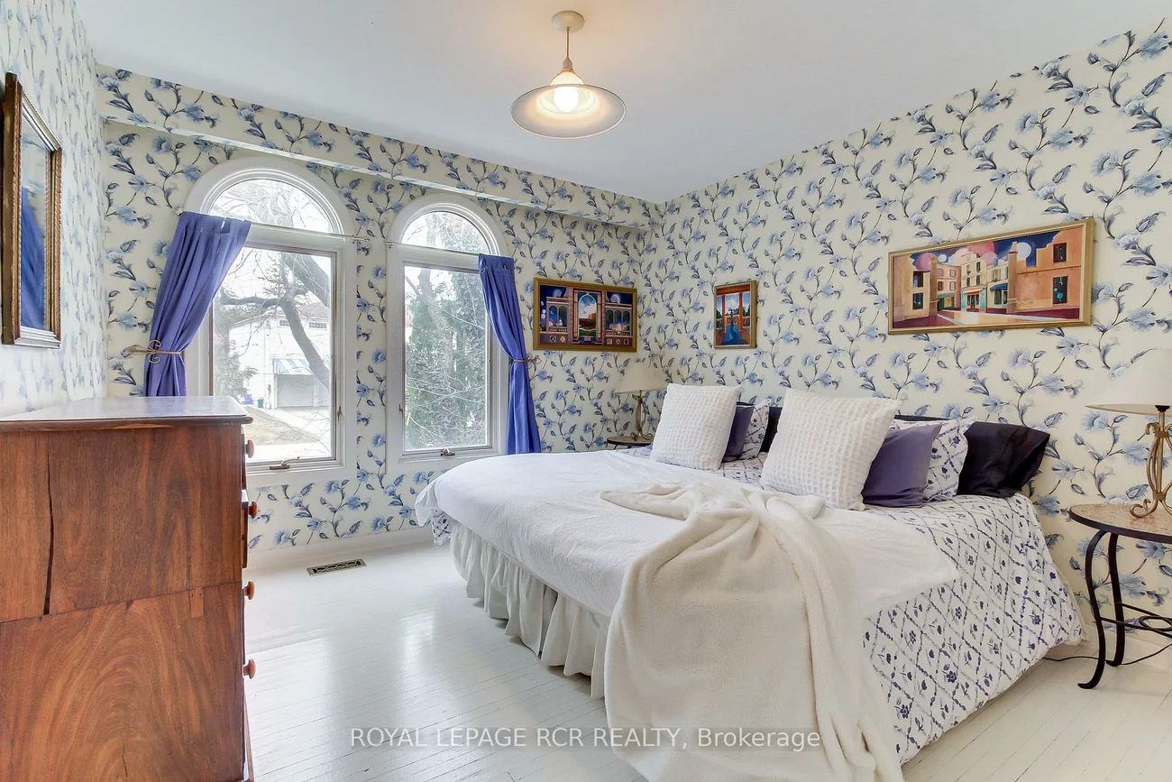 4, Thornlea, Thornhill, Markham