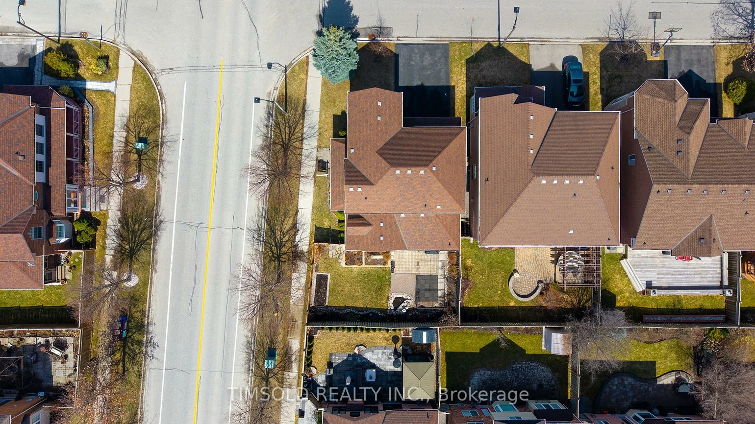 1, Baintree, Wismer, Markham
