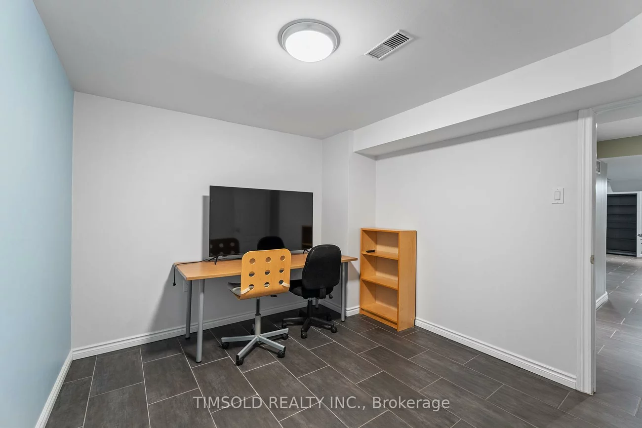 1, Baintree, Wismer, Markham