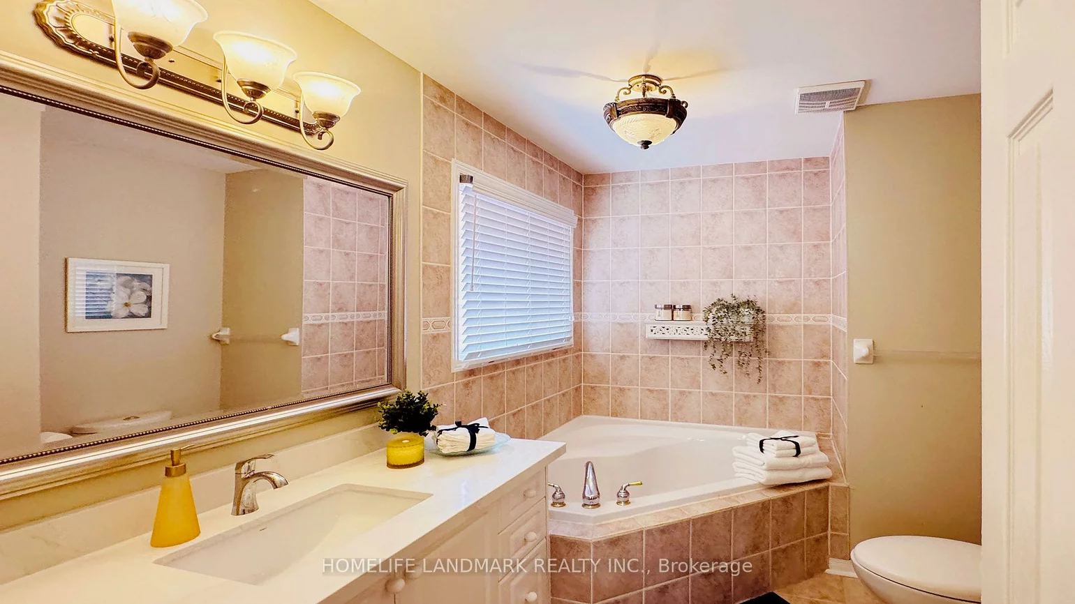 180, Trail Ridge, Berczy, Markham