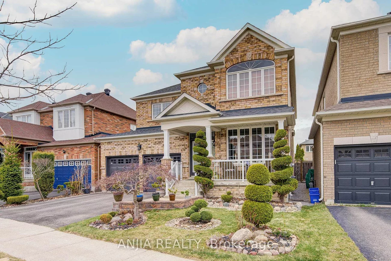 6, Linsmary, Greensborough, Markham