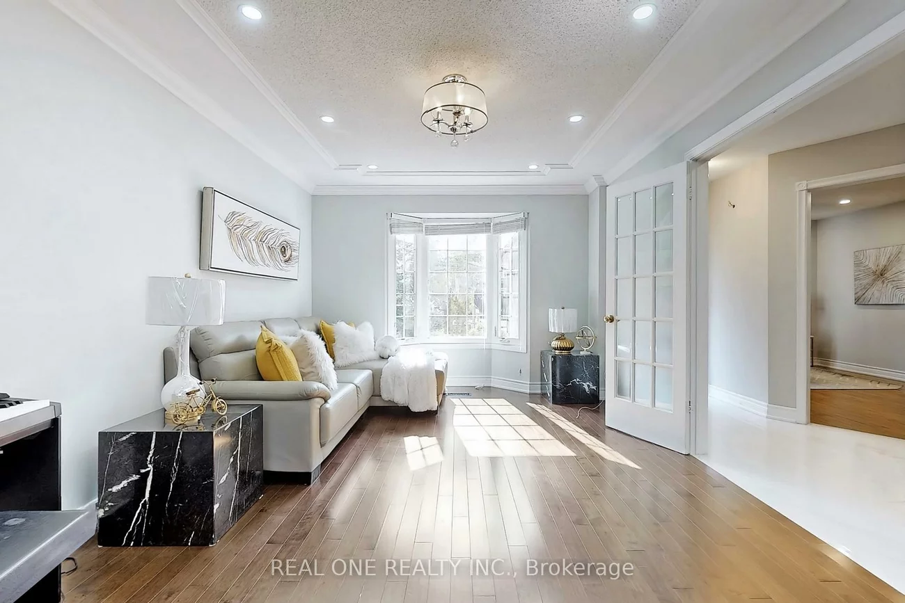 32, Adrian, Raymerville, Markham