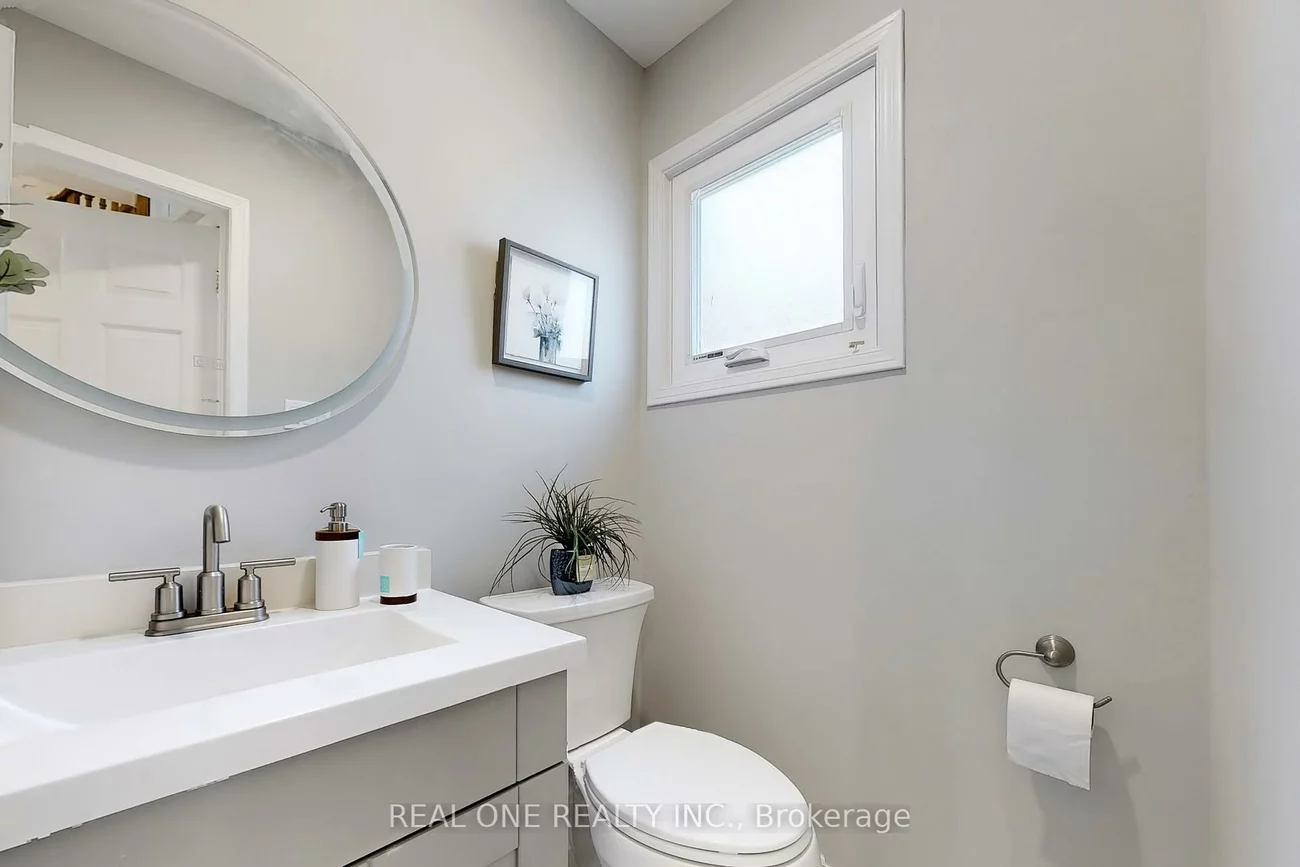 32, Adrian, Raymerville, Markham
