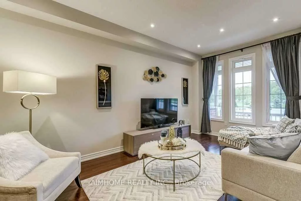 934, Castlemore, Wismer, Markham