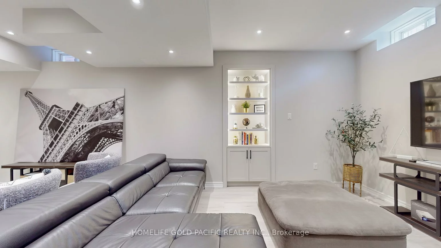 266, Riverlands, Cornell, Markham