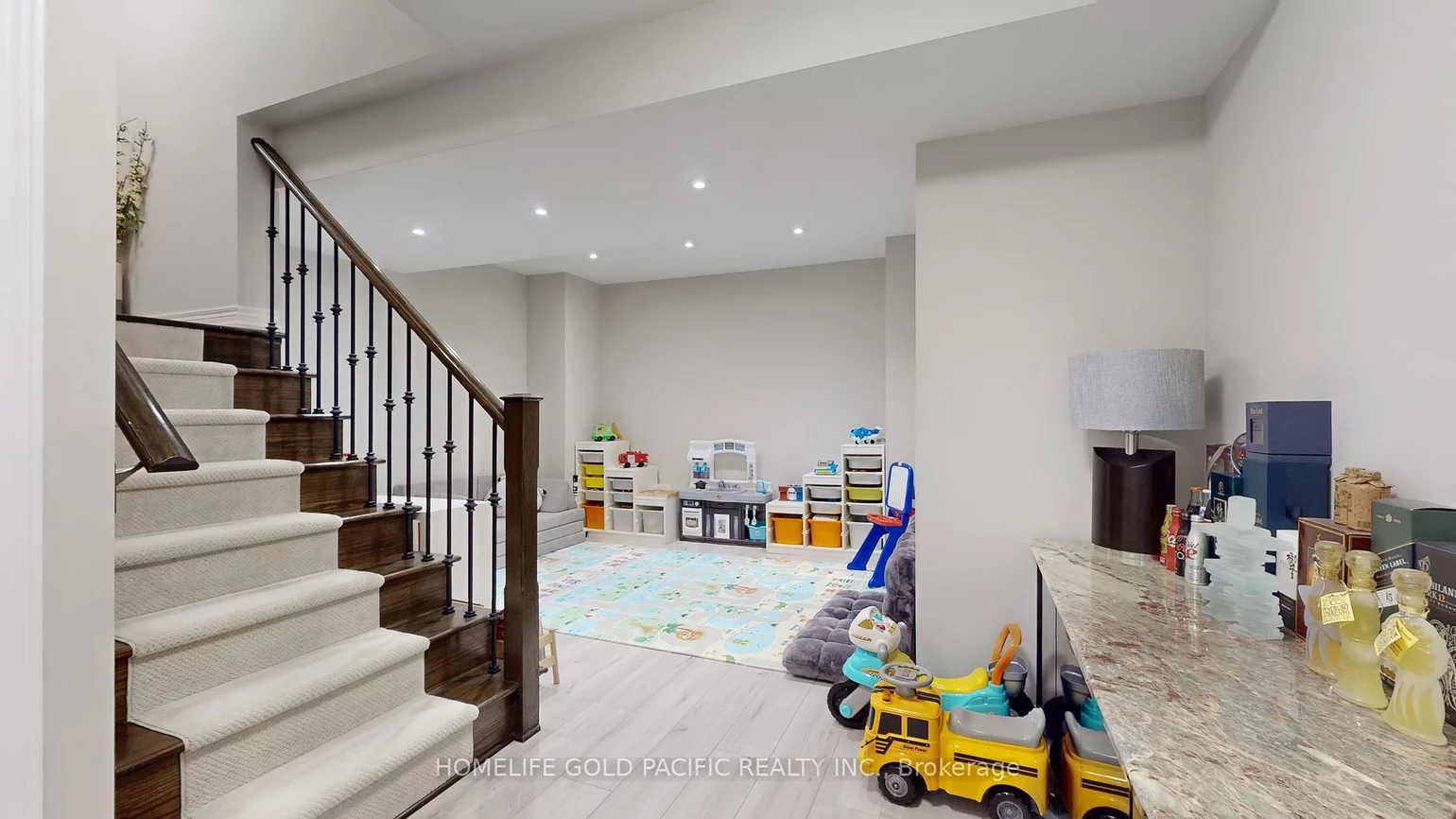 266, Riverlands, Cornell, Markham