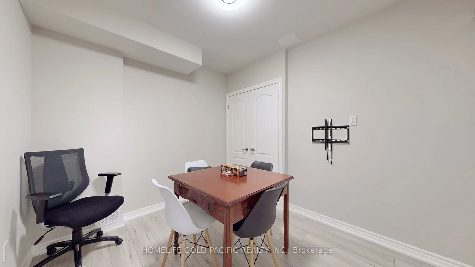 266, Riverlands, Cornell, Markham