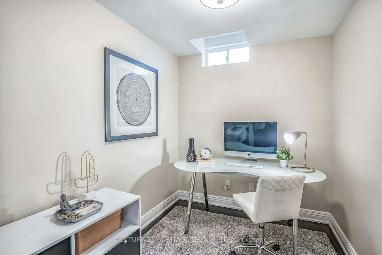 12, Fieldside, Box Grove, Markham