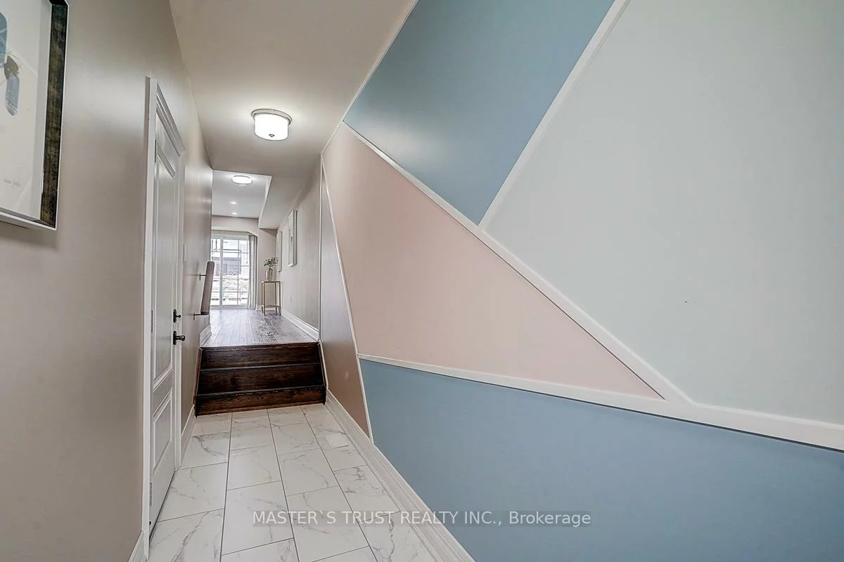 10, Creekvalley, Angus Glen, Markham