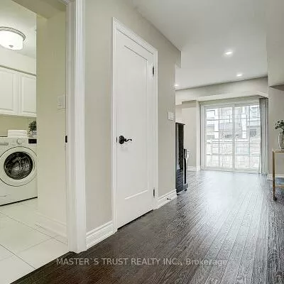 10, Creekvalley, Angus Glen, Markham