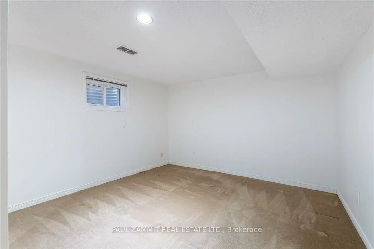 16, Parklawn, Thornlea, Markham