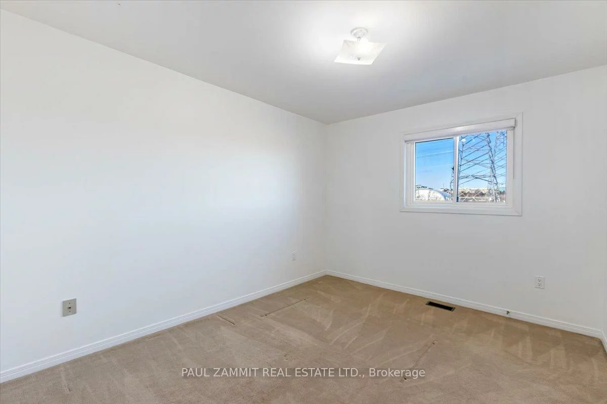 16, Parklawn, Thornlea, Markham