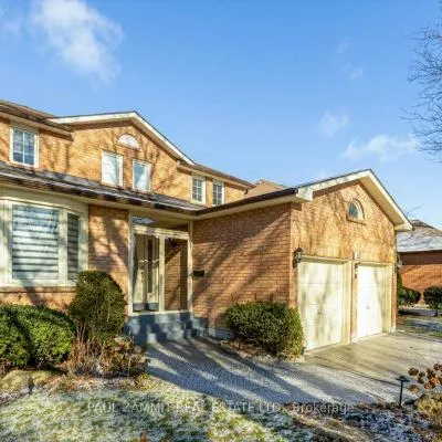16, Parklawn, Thornlea, Markham