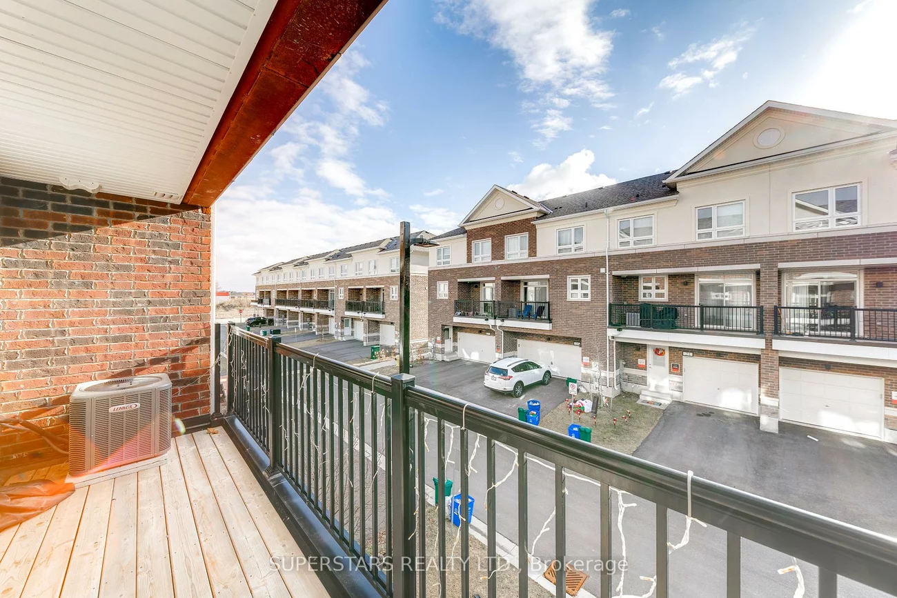 22, Imperial College, Wismer, Markham