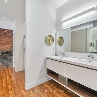 22, George, Old Markham Village, Markham