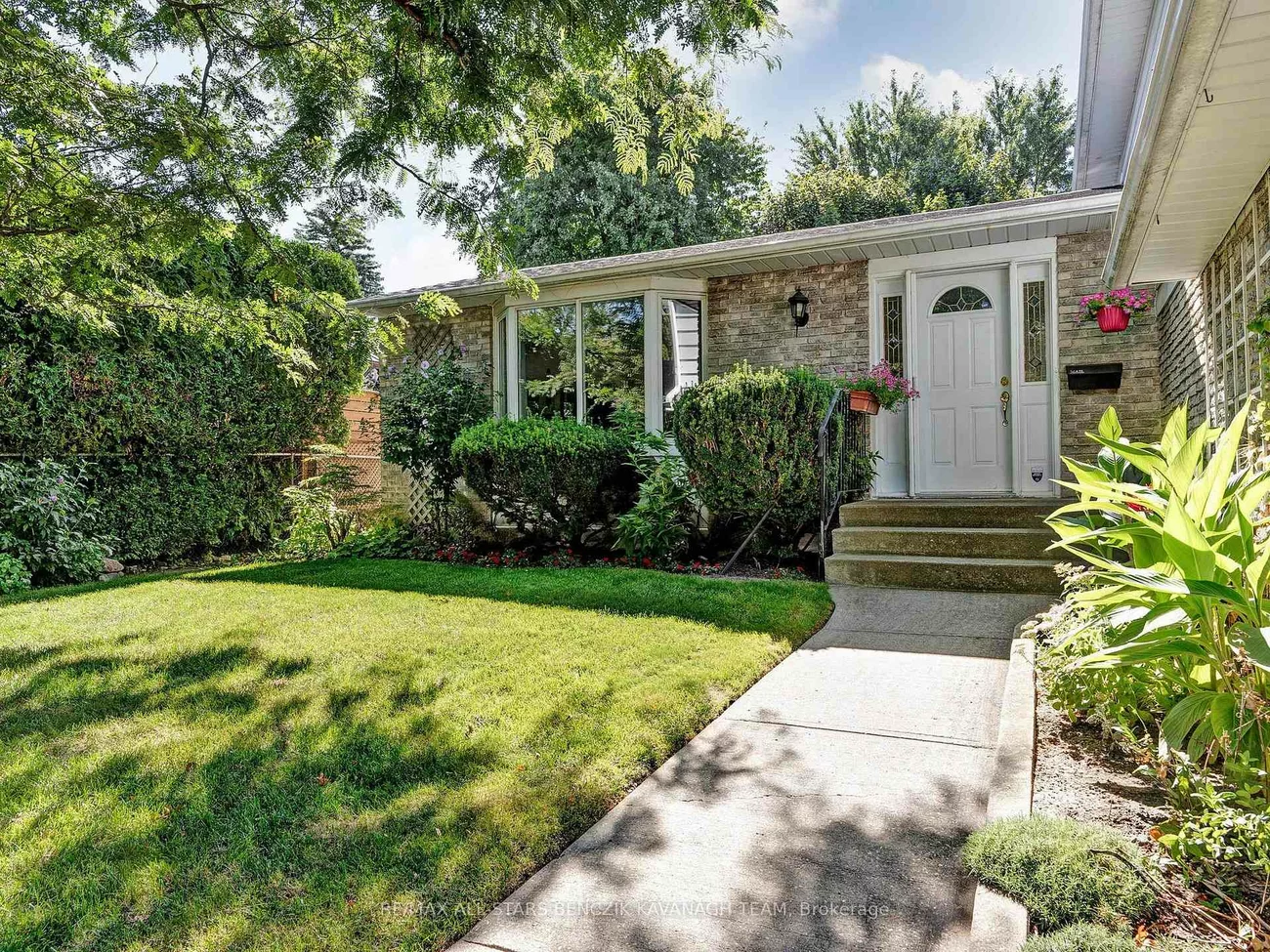 95, Ramona, Markham Village, Markham