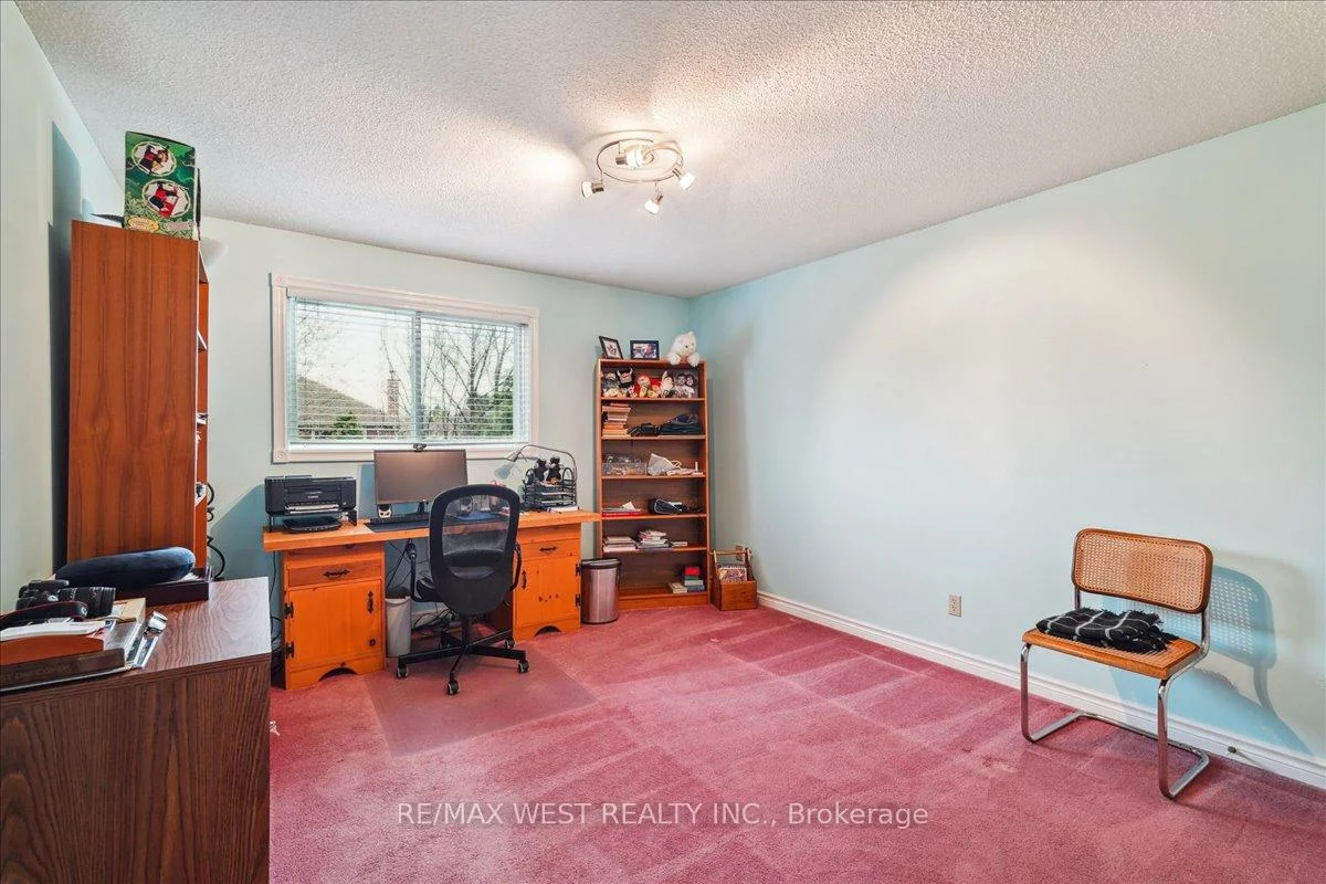 32, Delancey, Markville, Markham