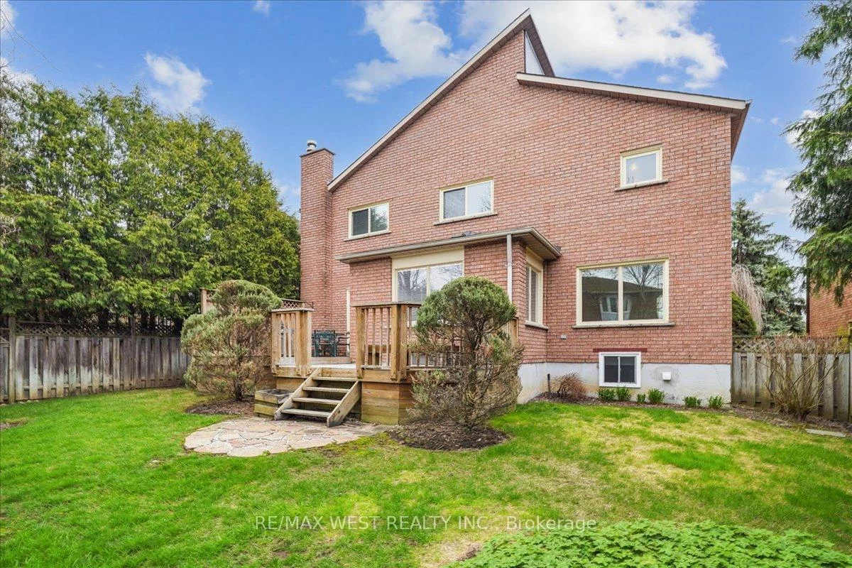32, Delancey, Markville, Markham
