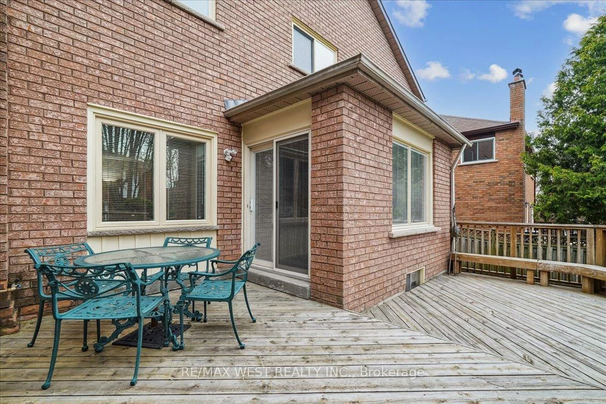 32, Delancey, Markville, Markham