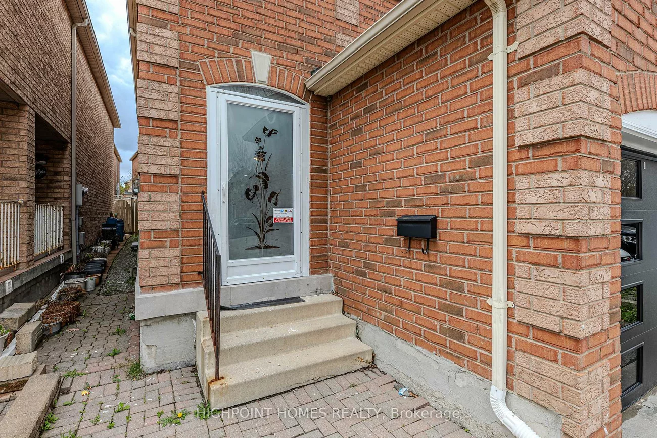 44, Brando, Middlefield, Markham