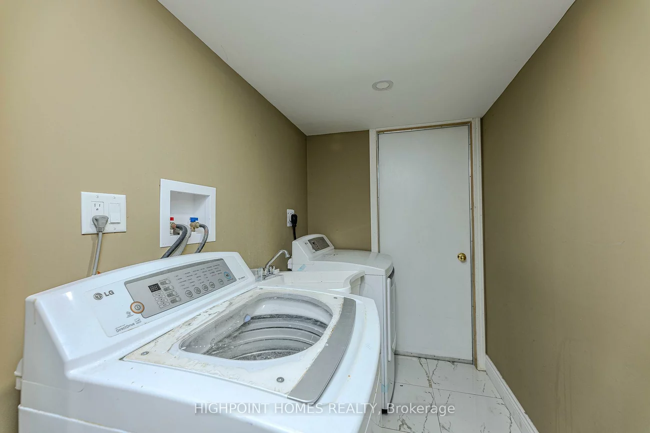 44, Brando, Middlefield, Markham