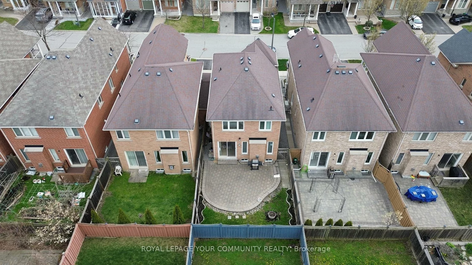 18, Sisina, Cathedraltown, Markham