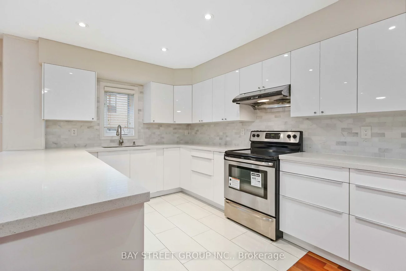 25, Maple Ridge, Greensborough, Markham