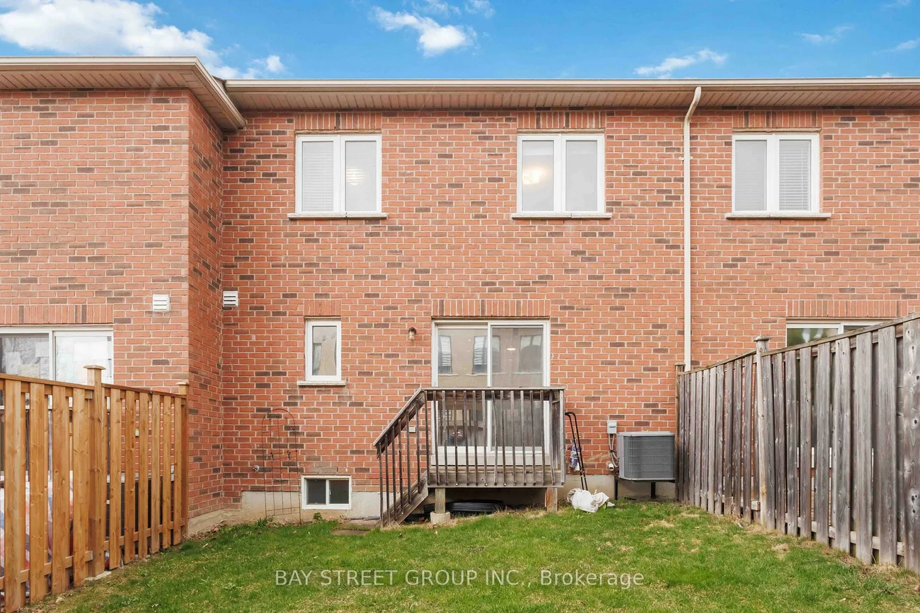 25, Maple Ridge, Greensborough, Markham