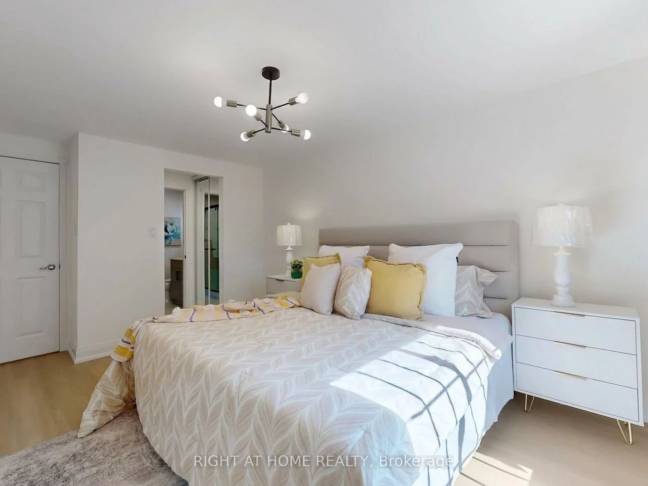 94, Reginald, Markham Village, Markham