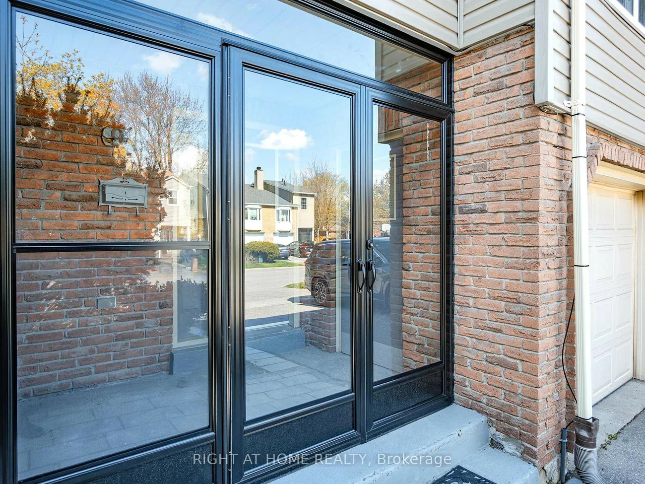 94, Reginald, Markham Village, Markham