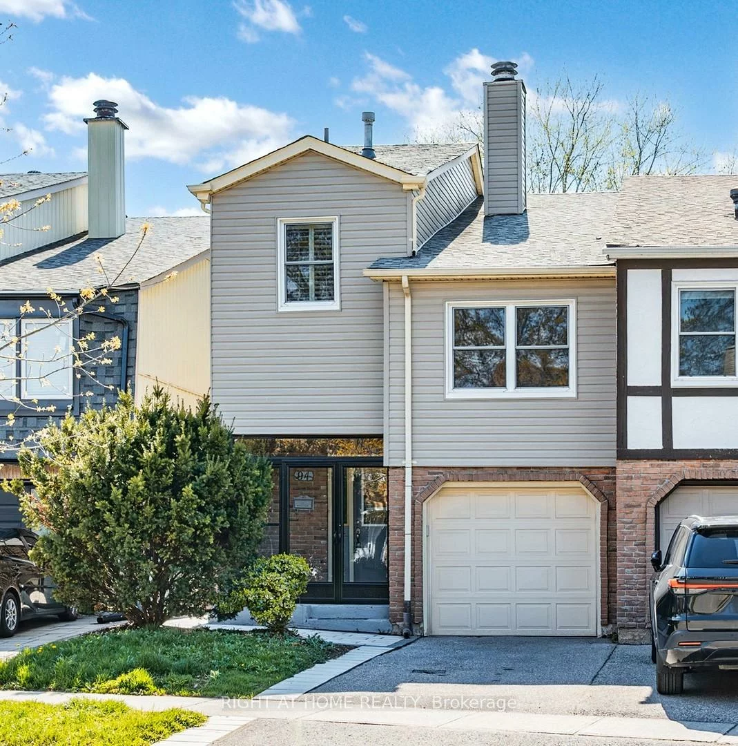 94, Reginald, Markham Village, Markham